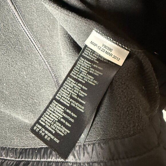 Marmot‎ Women's Coat- Small- Faux Fur Hood (matching vest on seller's listings) - Picture 6 of 9